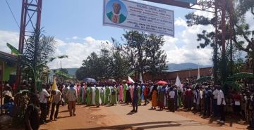 DIOCESE BUBANZA : "BENI SOIT CELUI QUI VIENT AU NOM DU SEIGNEUR"